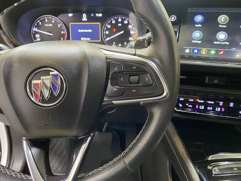 Used 2023 Buick Envision Essence image 31