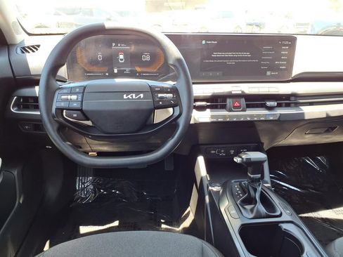 Certified 2025 Kia K4 FWD image 11