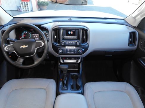 Used 2016 Chevrolet Colorado W/T w/ WT Convenience Package AWD/4WD image 17