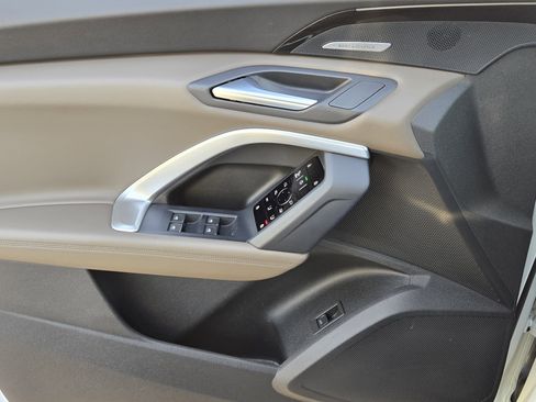 Used 2025 Audi Q5 Premium Plus image 32