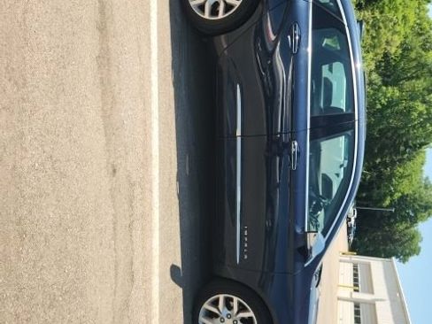 Used 2018 Chevrolet Impala Premier FWD image 3