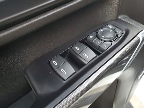 Used 2020 GMC Sierra 2500 AT4 w/ AT4 Premium Package image 18