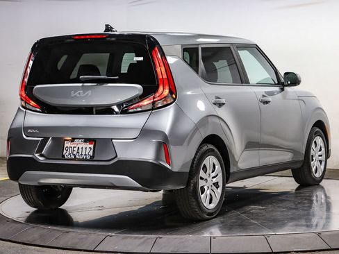 Used 2023 Kia Soul LX FWD image 10
