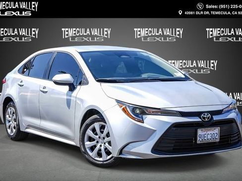 Used 2025 Toyota Corolla LE FWD image 1