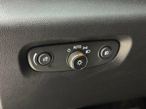 Used 2018 Chevrolet Traverse LT AWD/4WD image 41