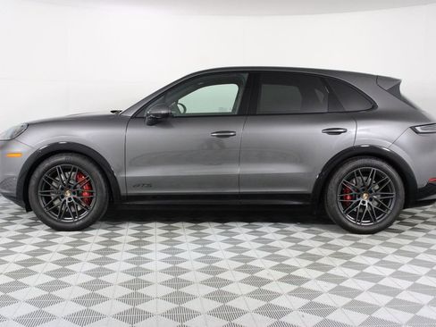New 2026 Porsche Cayenne GTS image 2
