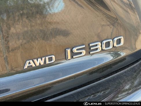 Used 2017 Lexus IS 300 300 w/ Navigation System Package image 11