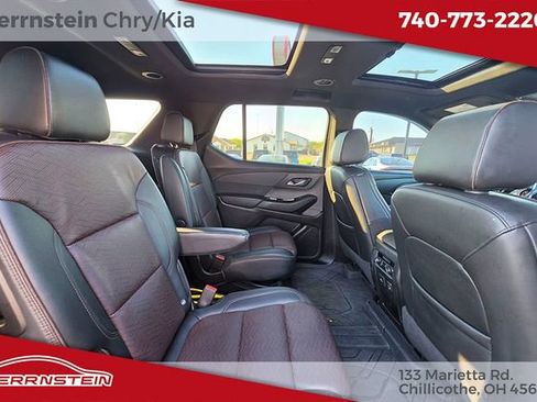 Used 2024 Chevrolet Traverse High Country image 36