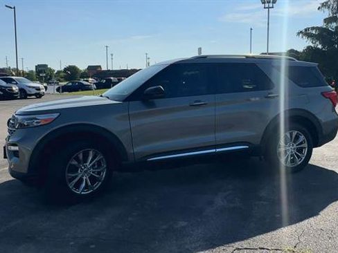 Used 2020 Ford Explorer Limited AWD/4WD image 4