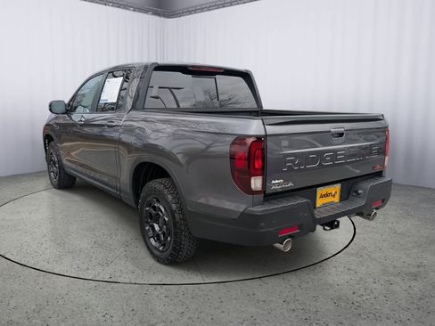 Certified 2025 Honda Ridgeline TrailSport+ image 4