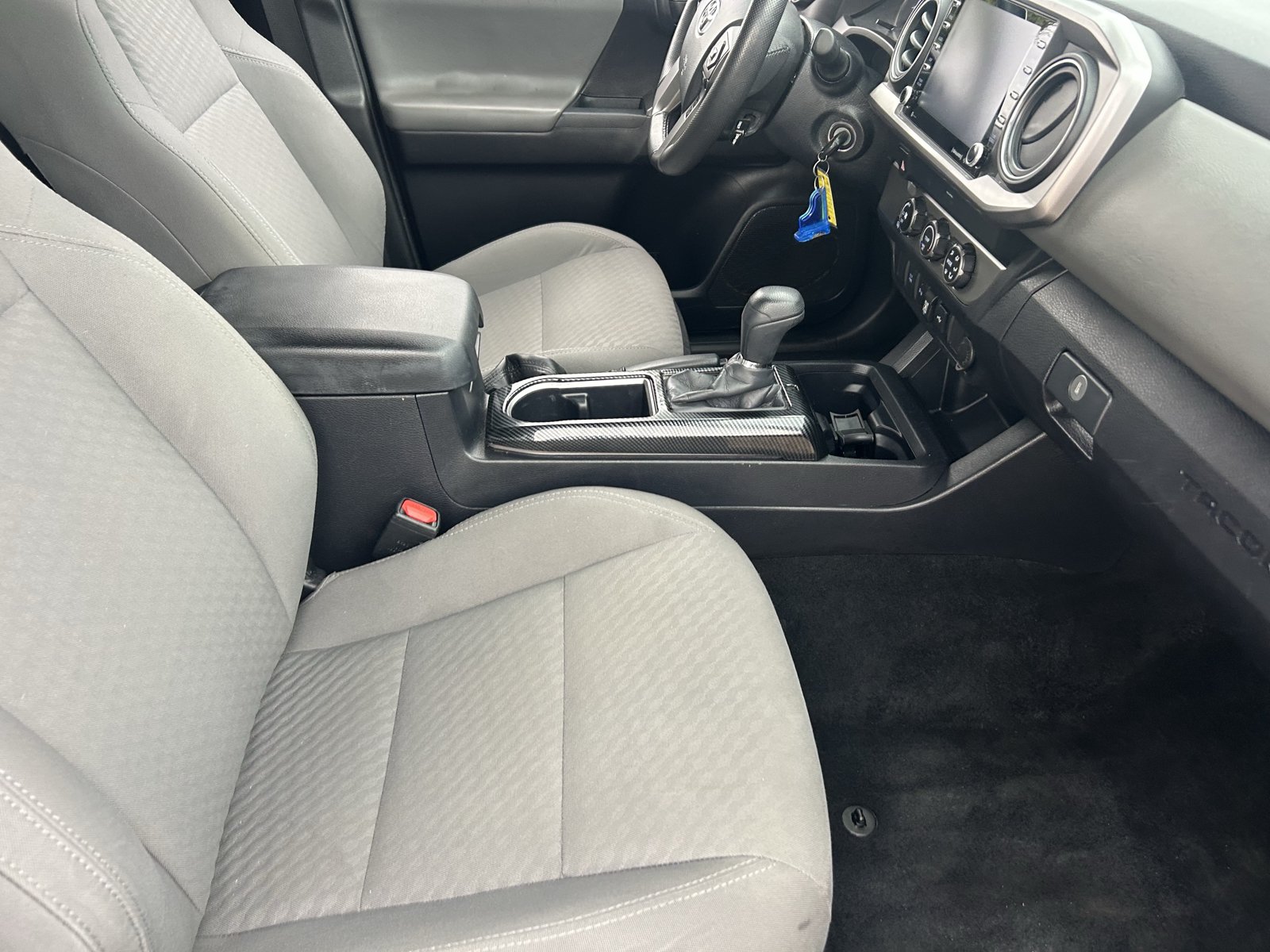 Used 2020 Toyota Tacoma SR5 RWD image 11