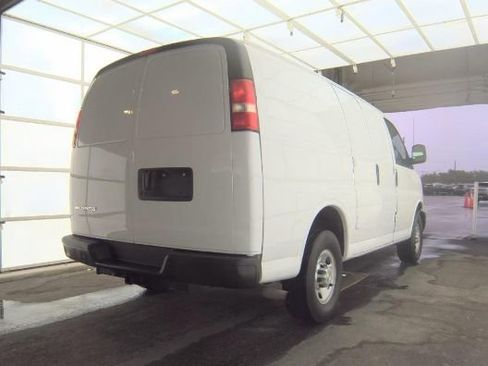 Used 2020 Chevrolet Express 2500 w/ Driver Convenience Package RWD image 4