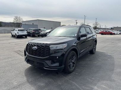 Certified 2025 Ford Explorer ST-Line w/ ST-Line Street Pack