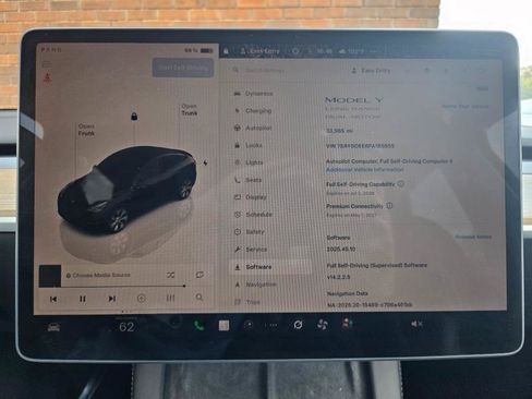 Used 2023 Tesla Model Y Long Range AWD/4WD image 2