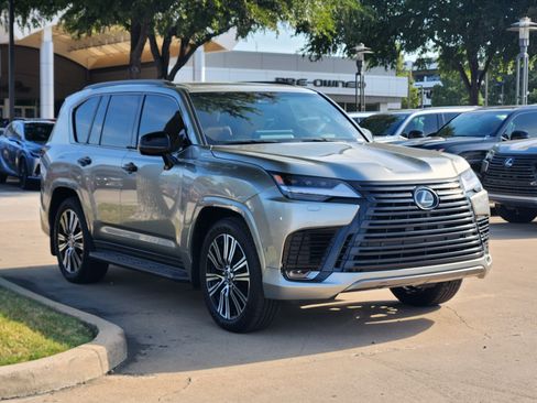 New 2026 Lexus LX 700h Luxury AWD/4WD image 2