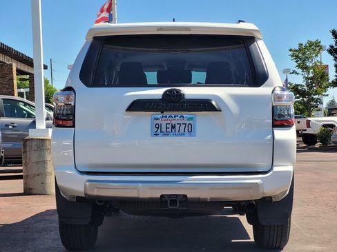 Certified 2024 Toyota 4Runner TRD Off-Road Premium AWD/4WD image 7