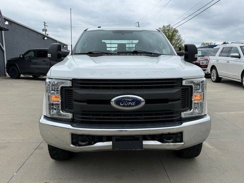 Used 2019 Ford F250 XL w/ Power Equipment Group AWD/4WD image 11
