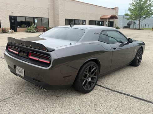 Used 2019 Dodge Challenger R/T Scat Pack RWD image 5
