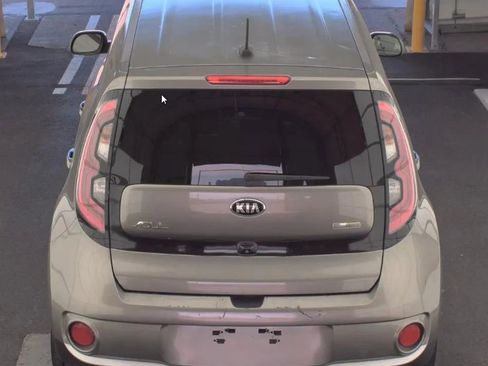 Used 2017 Kia Soul EV-e image 6