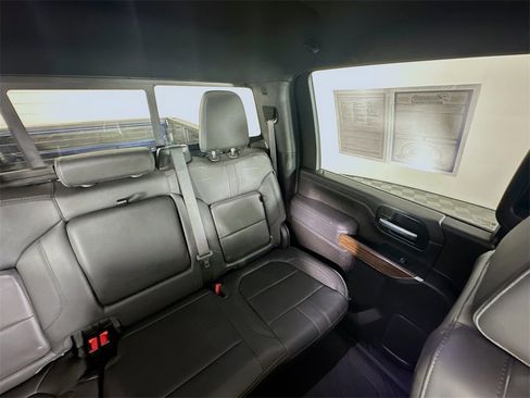 Used 2022 Chevrolet Silverado 2500 High Country image 14