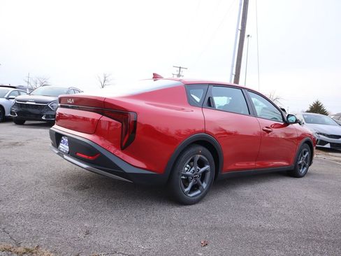 New 2025 Kia K4 LXS image 7