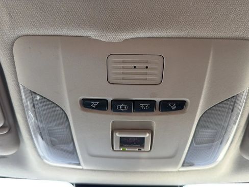 Used 2020 Toyota Corolla LE FWD image 20