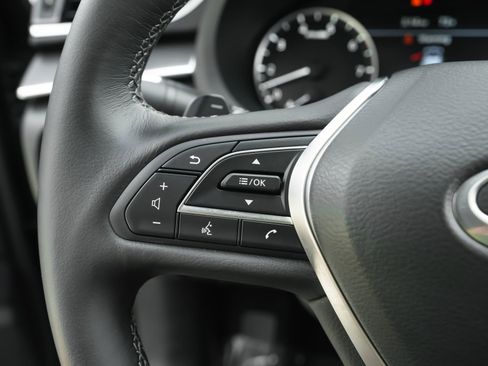 Used 2025 INFINITI QX55 Luxe w/ Cargo Package image 14