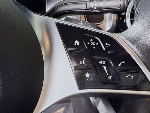 Used 2024 Mercedes-Benz EQB 300 4MATIC image 15