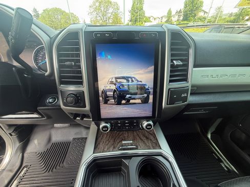 Used 2018 Ford F350 Lariat w/ Lariat Ultimate Package AWD/4WD image 11
