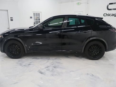 Used 2017 Maserati Levante S image 4