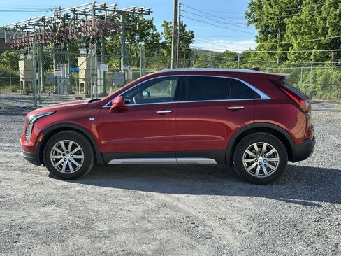 Used 2019 Cadillac XT4 Premium Luxury w/ Cold Weather Package AWD/4WD image 5