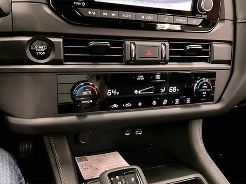 New 2025 Nissan Pathfinder S image 25