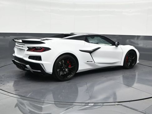Used 2025 Chevrolet Corvette Z06 image 5