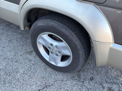 Used 2001 INFINITI QX4 4WD w/ (S02) Sport Pkg image 5