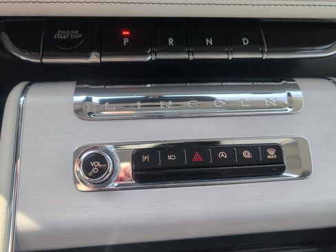Used 2025 Lincoln Aviator Reserve w/ Equipment Group 201A AWD/4WD image 25