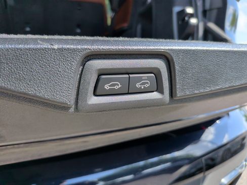 Certified 2024 BMW X7 M60i w/ Executive Package image 52