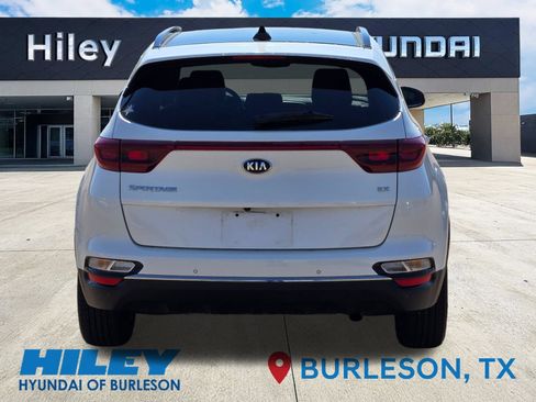 Used 2020 Kia Sportage EX w/ EX Technology Package FWD image 7