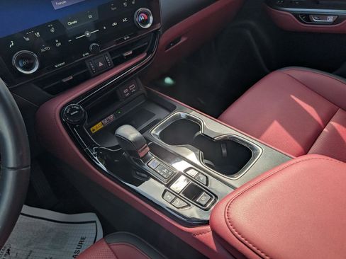 Used 2024 Lexus NX 350 AWD image 16