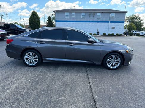 Used 2018 Honda Accord LX image 6