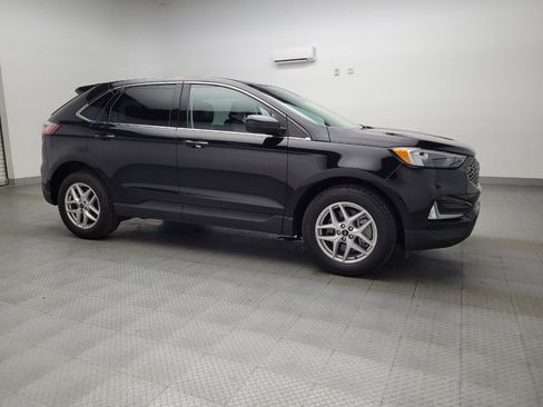 Used 2023 Ford Edge SEL w/ Convenience Package image 11