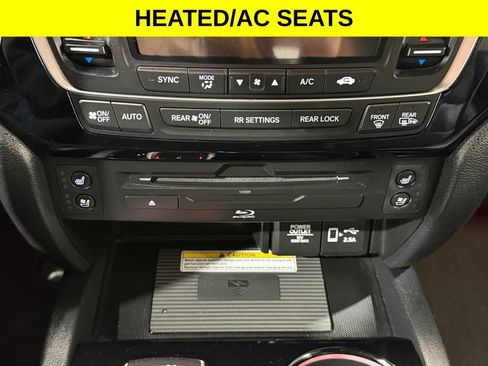 Used 2021 Honda Pilot Black Edition image 4