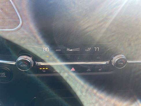 Used 2020 MAZDA CX-30 FWD w/ Preferred Package image 17