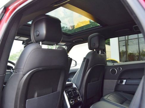 Used 2019 Land Rover Range Rover Sport HSE AWD/4WD image 34