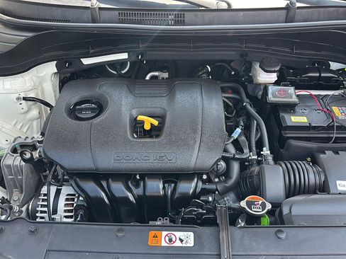Used 2025 Kia Soul LX FWD image 29