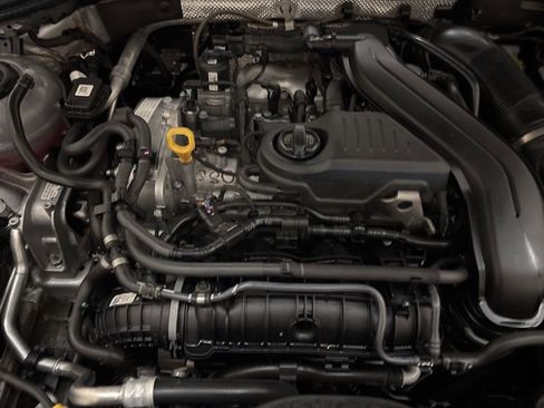 Used 2024 Volkswagen Jetta SE image 22