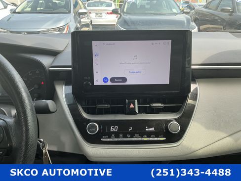 Used 2024 Toyota Corolla LE FWD image 16