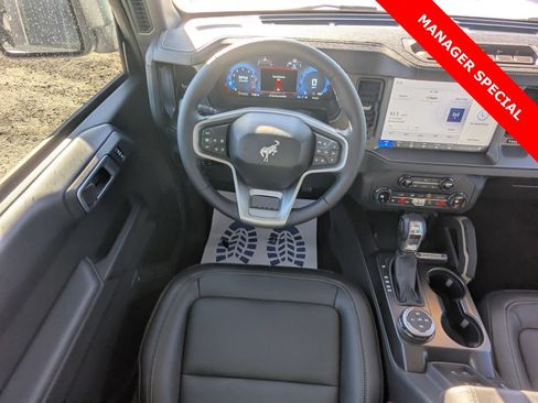 New 2025 Ford Bronco Badlands w/ Sasquatch Package AWD/4WD image 16