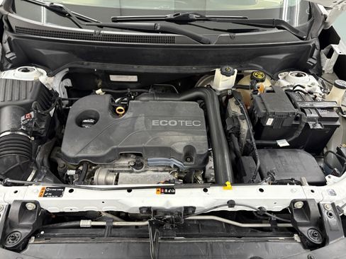 Used 2018 Chevrolet Equinox LS image 8