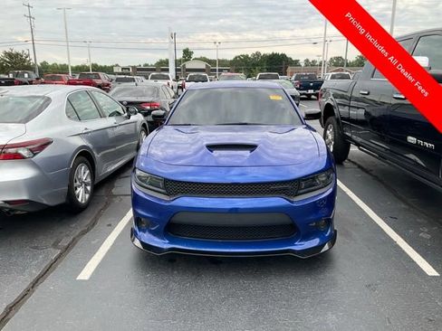 Used 2022 Dodge Charger R/T w/ Blacktop Package RWD image 11