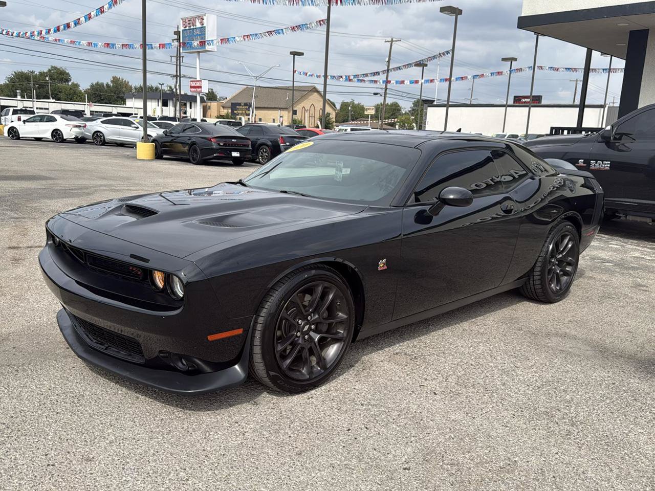 Used 2020 Dodge Challenger R/T Scat Pack w/ Driver Convenience Group RWD image 2